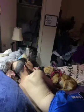 Cam4 Sex Cam of ItalianBeast76