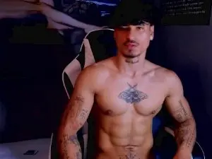 Cam4 Watch Live Sex Cams of Thomas_fit1