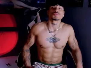 Cam4 Watch Live Sex Cams of Thomas_fit1