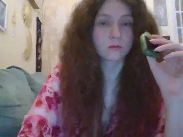 Cam4 Private Sex Chat of QueenCrimson