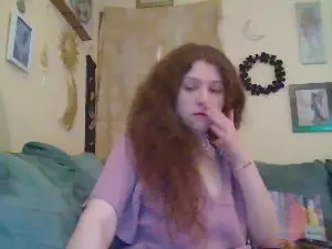 Cam4 Private Sex Chat of QueenCrimson