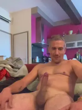 Cam4 Private Sex Chat of max83_fun