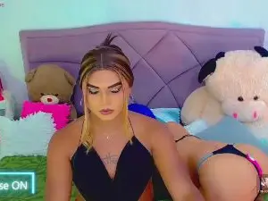Cam4 Watch Live Sex Cams of RealLovers_