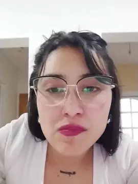 Cam4 Live Sex Cam of Chinitaa28