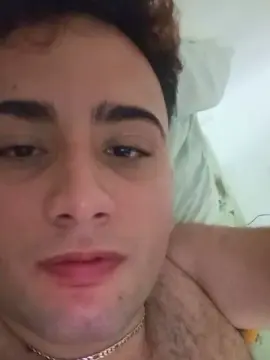 Cam4 Free Live Porn of brianv07