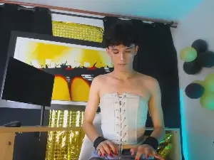 Cam4 Nude Webcam of jullian_ricci