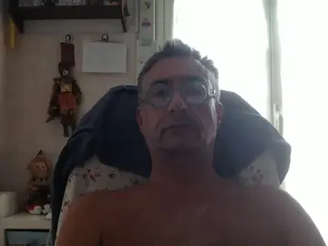 Cam4 Live Sex of ortijah