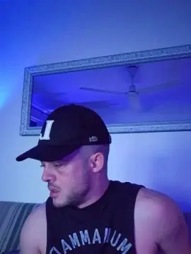 Cam4 Sex Chat of runtothesun