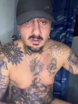 Cam4 Free Live Porn of Dandyi90