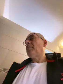 Cam4 Live Sex Cam of Milk1958