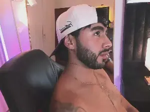 Cam4 Watch Live Sex Cams of itsmeeros