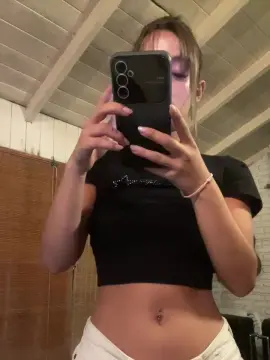 Cam4 Free Live Porn of Chinita_x_22