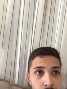 Cam4 Live Porn of HenriqueXz244