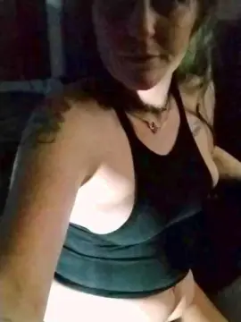 Cam4 Live Sex Cam of Riverdloww000