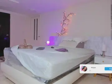 Cam4 Live Porn of charolbruce_1