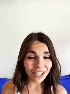 Cam4 Live Sex Cam of Desiree025