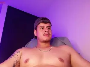 Cam4 Free Live Porn of matt_reinold1