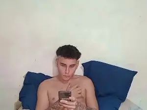 Cam4 Sex Chat of pibetigrexxx