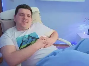 Cam4 Watch Live Sex Cams of Basy8