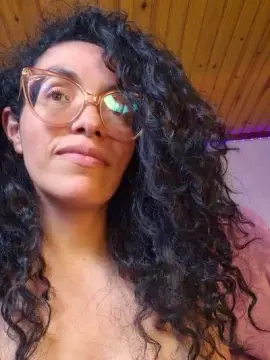 Cam4 Nude Webcam of Lucci_Lovee