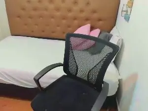 Cam4 Free Live Porn of Yeseniaa_25