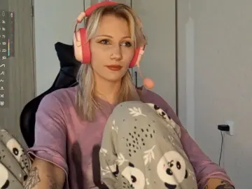 Cam4 Nude Webcam of NolaKeat