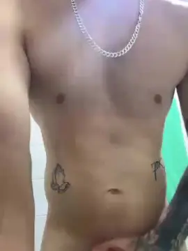 Cam4 Free Live Porn of 69magrinsexy