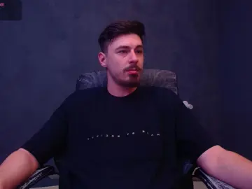 Cam4 Sex Cam of EnzzoRace