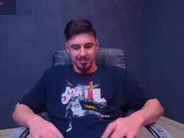 Cam4 Watch Live Sex Cams of EnzzoRace