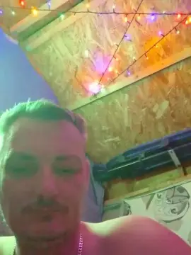 Cam4 Free Live Porn of Darkhorse42