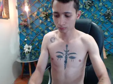 Cam4 Live Porn of LucassSmithh