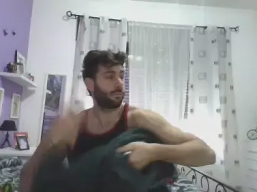 Cam4 Watch Live Sex Cams of EsseNa93