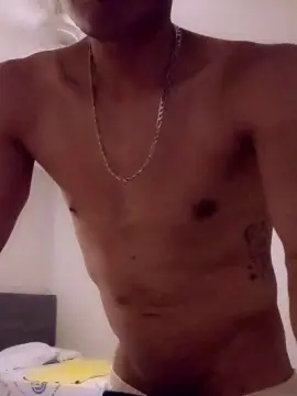 Cam4 Live Sex Cam of Leonroots