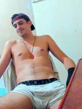 Cam4 Watch Live Sex Cams of MauroMartins