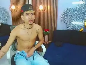 Cam4 Adult Webcams of SkinnycuteAlyer