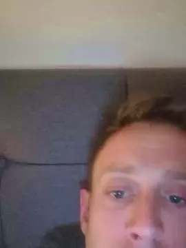 Cam4 Free Live Porn of TomCummings