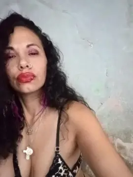 Cam4 Nude Webcam of CHECHU1984