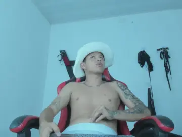 Cam4 Sex Chat of Steven19_Latin