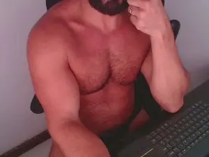 Cam4 Watch Live Sex Cams of beard_man_sexy