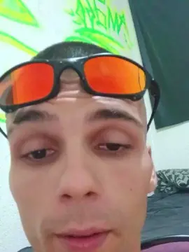 Cam4 Live Sex of raphael_BDSM