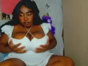 Cam4 Sex Cam of nadiawhorenss