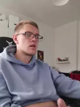 Cam4 Live Sex Cam of Aleex325