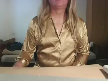 Cam4 Best live sex cam show of ShinyLarissa