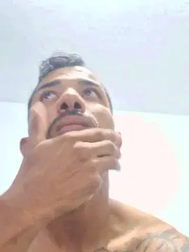 Cam4 Free Porn Cam of Chilenohh