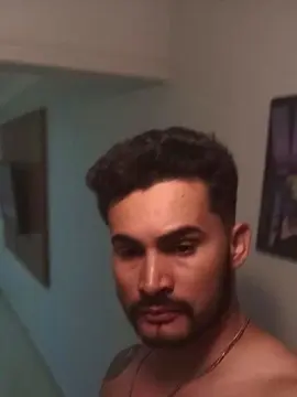 Cam4 Adult Webcam of Leo_dot25