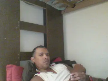 Cam4 Adult Webcam of MULATOLAGOSRJ