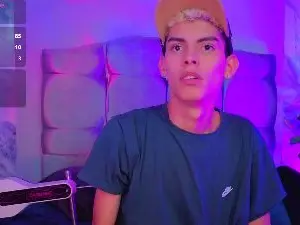 Cam4 Adult Webcam of Room_69x