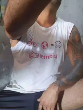 Cam4 Free Live Porn of Clemhec