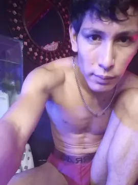 Cam4 Free Live Porn of godly_huan