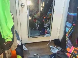 Cam4 Adult Webcam of Boy2ServU